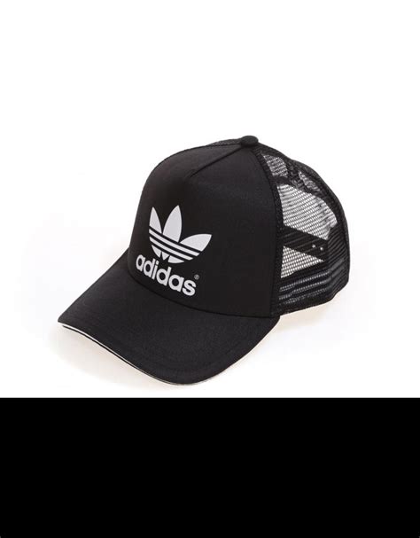 gorra adidas trucker cap.